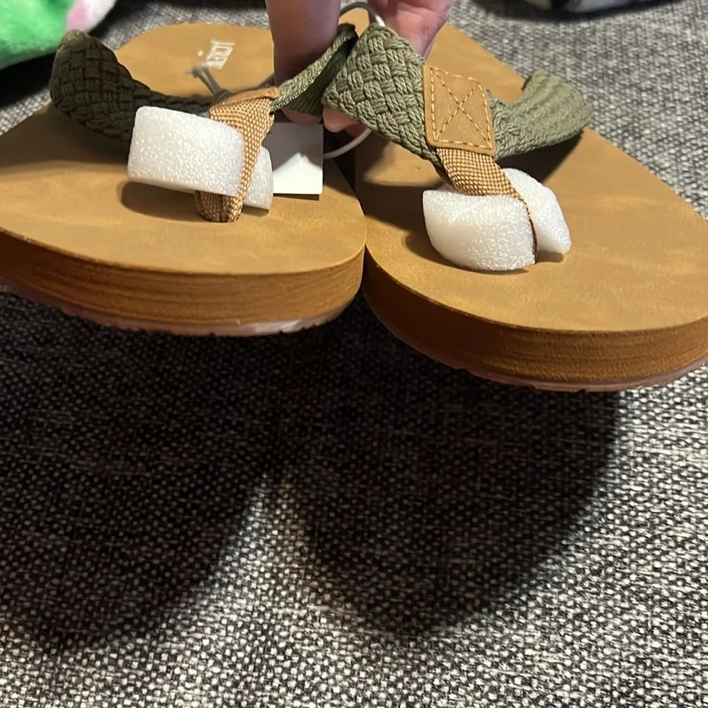 NWT J Crew Braided Strap Flip Flops